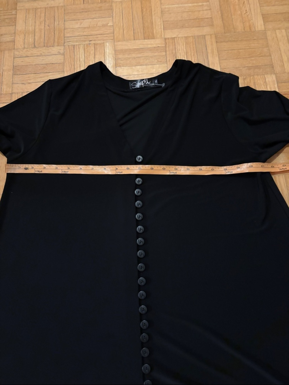 Sympli Black V-Neck Button-Down Long Sleeve Tunic - Picture 4 of 9
